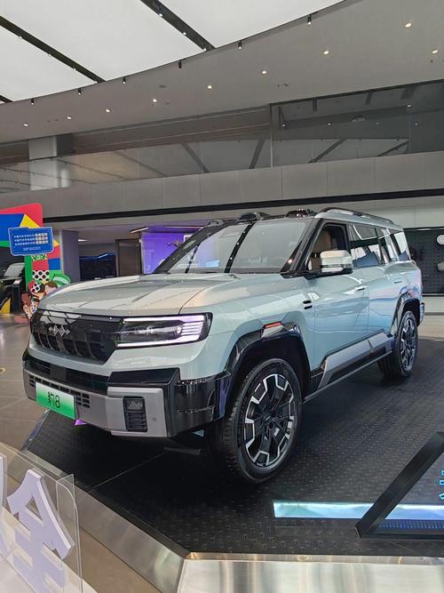 深圳234比亚迪方程豹硬派越野的爆款，英菲尼迪35周年与你共成长